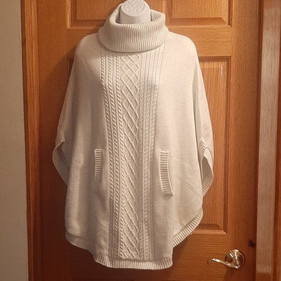 Turtleneck Poncho - Picture 1 of 5